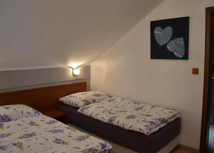 Mila, Tatragolf C407